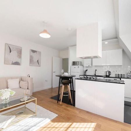 Spacious One Bed Loft Apartment Birchanger Экстерьер фото